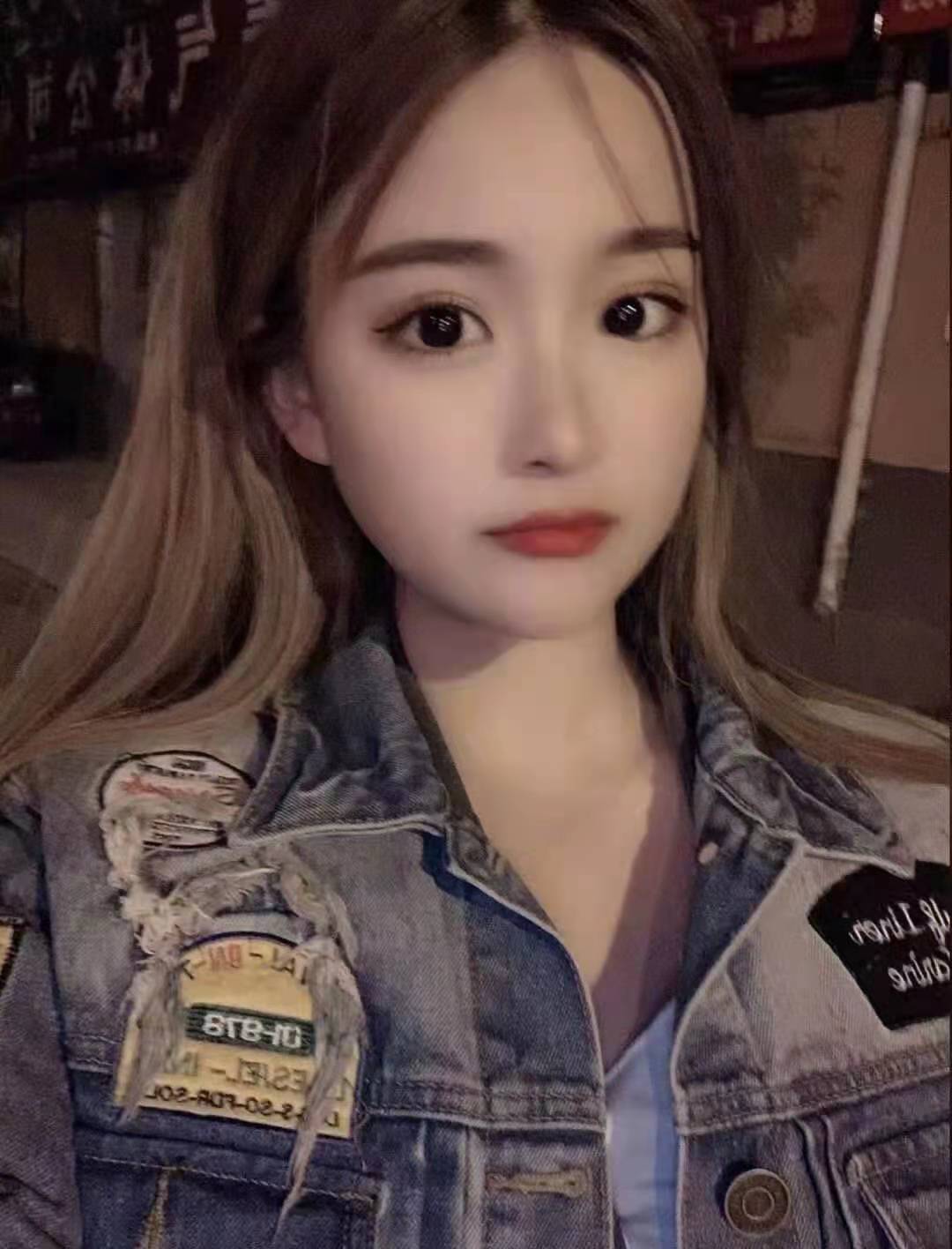 20多岁的小姑娘